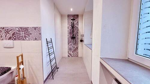 Begehbare Dusche - Doppelhaushälfte mit 140,00 m&sup2; in St. Wendel zum Kaufen