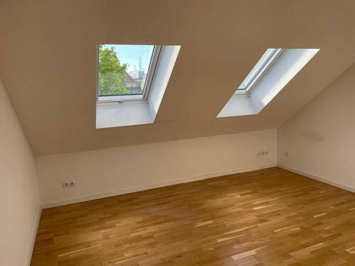 Schlafzimmer 2 im Dachgeschoss - 
