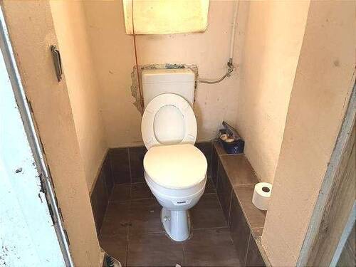 separate Toilette - 