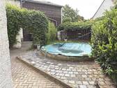 kleiner Garten mit Teich - 