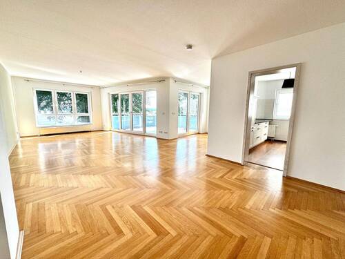 Wohn- Esszimmer und Küche - 4 Zimmer Etagenwohnung in Berlin