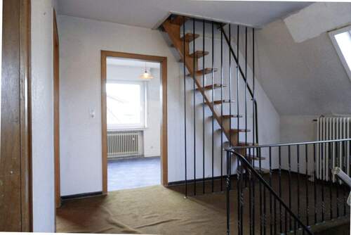 DG, Flur, Zugang Spitzboden - 
