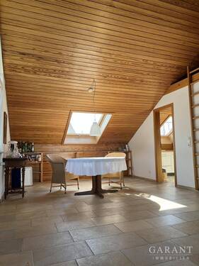 Wohn-/Esszimmer DG - 