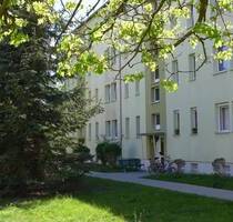 Zweiraumwohnung im Erdgeschoss mit Dusche - Borna