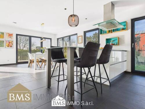 Bild 2 - 5 Zimmer Einfamilienhaus zum Kaufen in Messerich