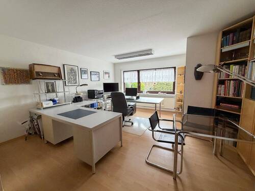 Büro UG - 