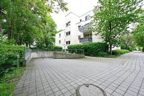 Zufahrt Tiefgarage - 