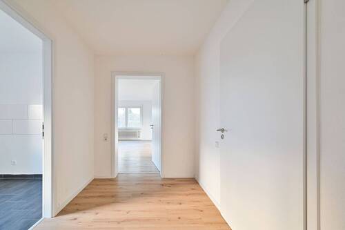 Flur - Etagenwohnung mit 62,60 m² in Chemnitz zum Kaufen