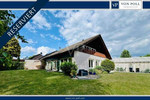 Reserviert - Ihr variabel nutzbares Zuhause mit großem Garten und überdachter Terrasse