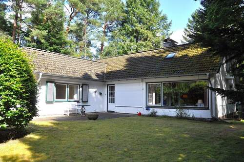 Sonniger Innenhof - Einfamilienhaus mit 140,00 m² in Boostedt zum Kaufen