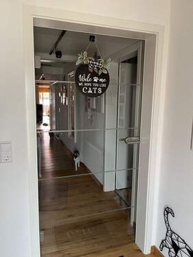 Flur Richtung Küche Wohn- und Esszimmer DG - 