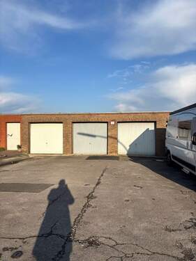 Blick auf die Garage - 