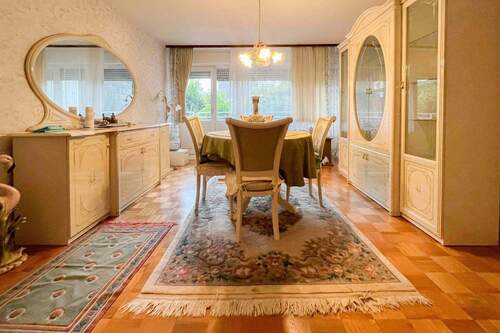 Wohnzimmer - 3 Zimmer Etagenwohnung in Essen