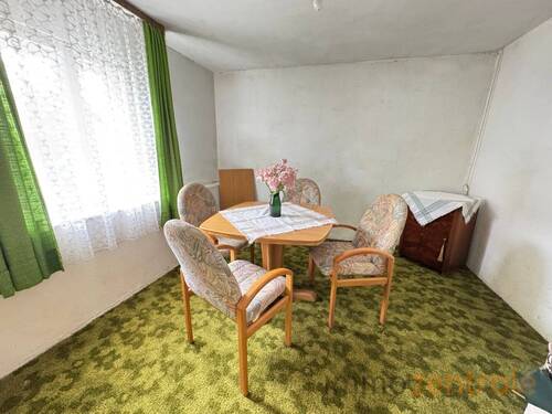 FA456E81-4C16-4B13-874B-F17BA3A2F039_1_201_a - 