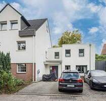Einfamilienhaus plus erweiterte Einliegerwohnung - zwei Häuser in einem mit zwei separaten Eingängen. - Essen Burgaltendorf