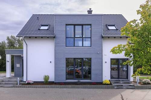 Hausansicht - Bauen Sie für Ihrer Familie ein Energiesparhaus