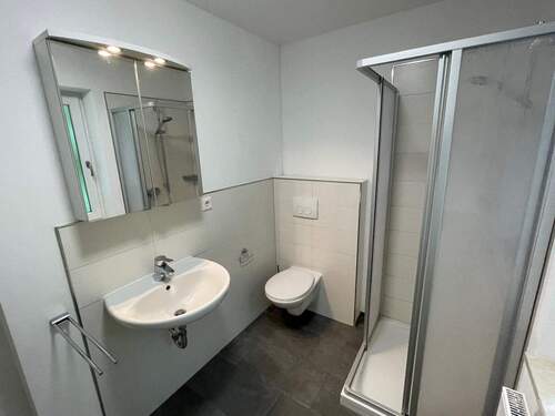 Bad WE05.jpg - Etagenwohnung mit 36,70 m² in Passau zur Miete