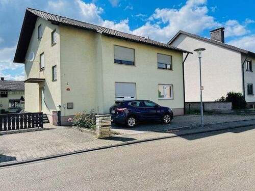 1 - Geräumige OG-Wohnung mit Gartenanteil in ruhiger Lage Kirrlach