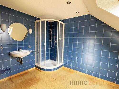 C28328F3-D4C9-466C-8AAE-4EBCD9F5246A_1_105_c - 