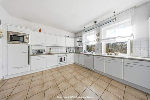 Küche EG (Hauptwohnung) - 8 Zimmer Mehrfamilienhaus, Wohnhaus in Marxzell