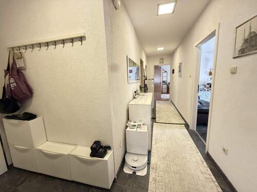 Flur - 4 Zimmer Etagenwohnung in Röthenbach an der Pegnitz
