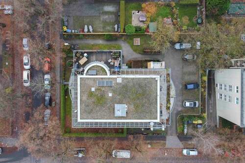 Luftbild Gebäude und Grundstück - 