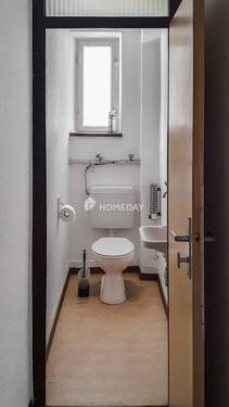 1. OG Toilette - 
