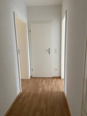 Flur mit Abstellraum - Etagenwohnung mit 73,70 m² in Fürth zur Miete
