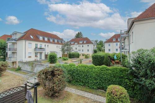 Ansicht Hinterhof - 3 Zimmer Einfamilienhaus zum Kaufen in Dresden