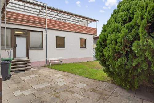 Anbau - Mehrfamilienhaus, Wohnhaus mit 199,00 m&sup2; in Linkenheim-Hochstetten zum Kaufen