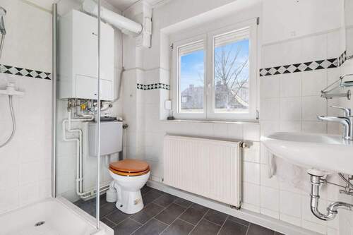 Badezimmer im Obergeschoss - 