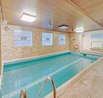 Wohnhaus mit Bürotrakt und Pool im Untergeschoss auf rund 118 m² Wohn- und rund 175 m² Bürofläche - Leverkusen Rheindorf