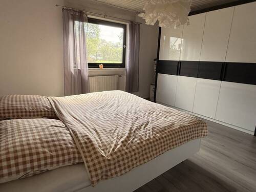 Schlafzimmer UG - 