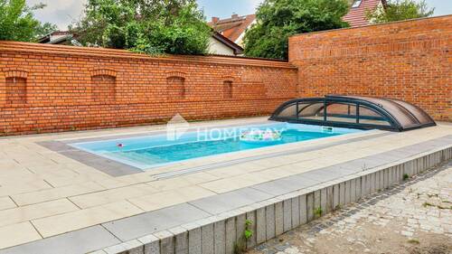 Pool 1 - 