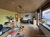 Wohnzimmer im HP - Mehrfamilienhaus, Wohnhaus mit 200,00 m² in Pforzheim - Eutingen zum Kaufen