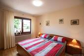 Schlafzimmer im Erdgeschoss - 