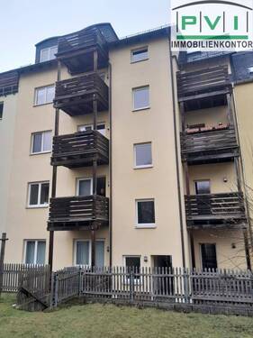 Hausansicht - Toll geschnittene 3-Raum-Wohnung auf dem Zeller Berg in Aue