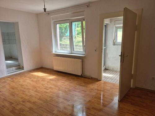 Wohnzimmer EG - 5 Zimmer Doppelhaushälfte zum Kaufen in Lüdenscheid
