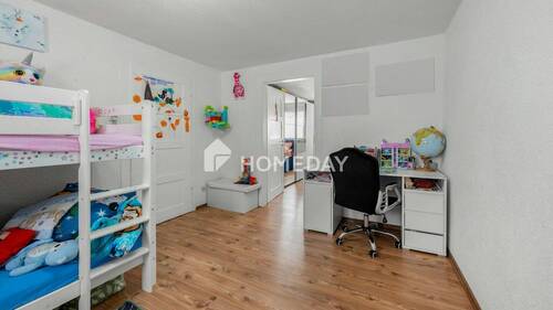 1. OG Schlafzimmer 1 2 - 