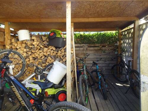 Fahrradhalle - 