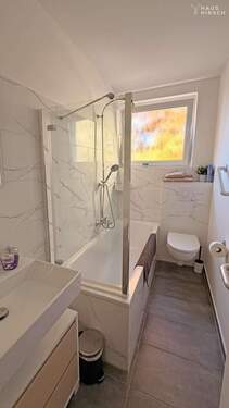 Badezimmer 1 - Mehrfamilienhaus, Wohnhaus in Berlin zum Kaufen