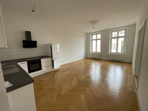 Wohnraum mit Küche - 