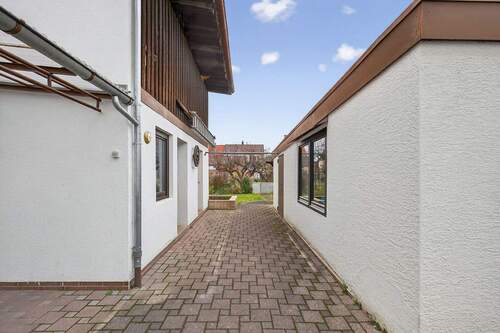 Durchgang zum Garten - 