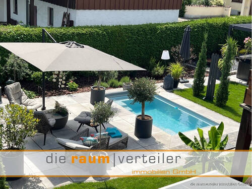 Titelfoto - Exklusives EFH ZFH in Top Lage in Bruckmühl, großes Gartengrundstück, Pool, Whirlpool, 2 Garagen