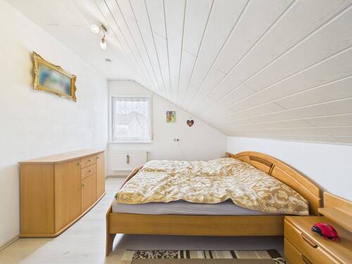 Schlafzimmer 2 DG - 