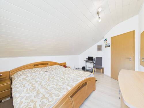 Schlafzimmer 2 DG - 
