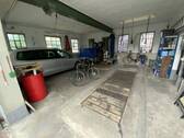 Garage / Halle mit Grube - 