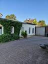 Rückansicht Anbau und Garage - 8 Zimmer Einfamilienhaus in Lünen