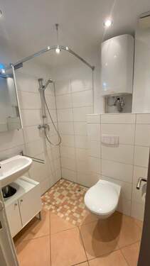 Duschbad - Etagenwohnung mit 23,30 m&sup2; in Hamburg zum Kaufen