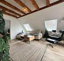 Traumhafte 3,5-Zimmer-Dachgeschosswohnung mit Balkon - Albstadt Tailfingen